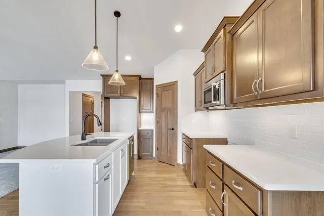 $481,400 | 1419 Prairie Lake Circle, Neenah, WI 54956