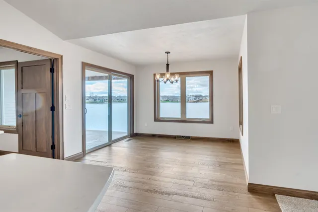 $481,400 | 1419 Prairie Lake Circle, Neenah, WI 54956