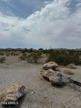 $185,000 | 65662 Highway 60, Salome, AZ 85348