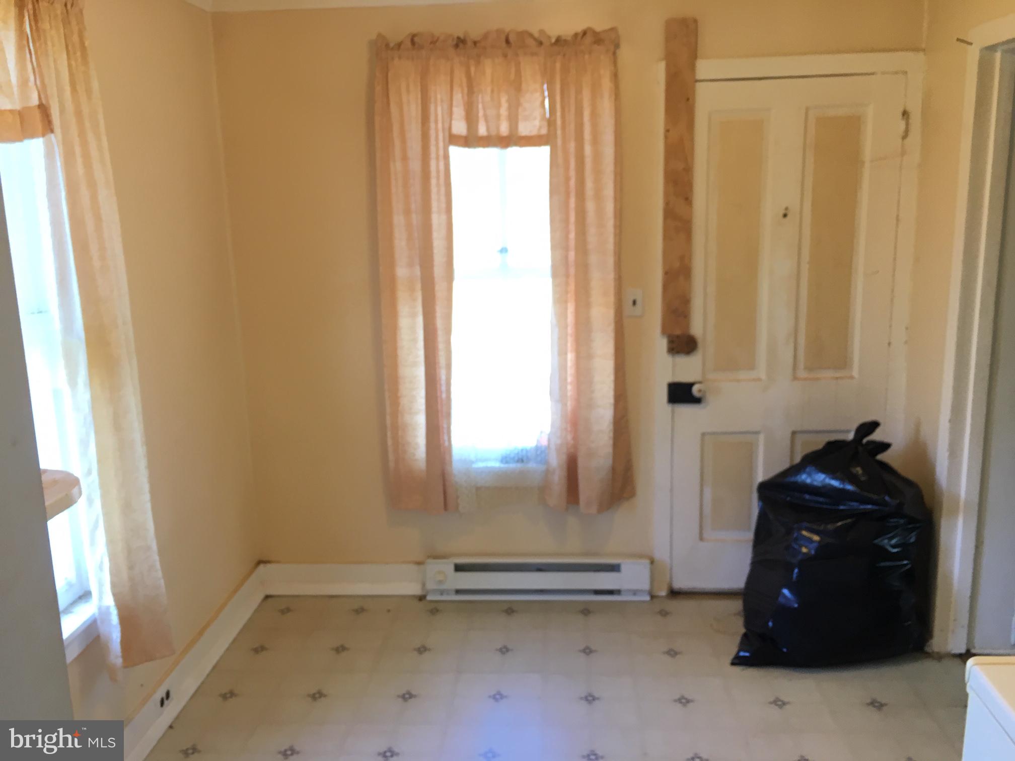 3800 Fringer Road Taneytown, MD 21787 - Photo 23 of 41 Living Room