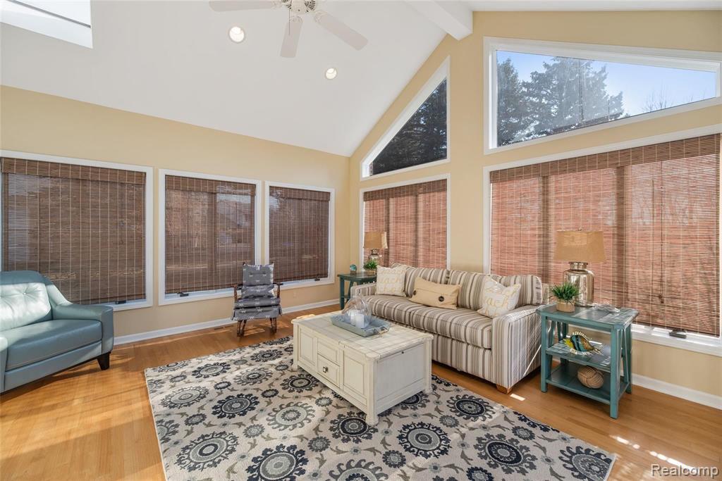 2633 Lambeth Park Rochester Hills, MI 48306 - Photo 20 of 40