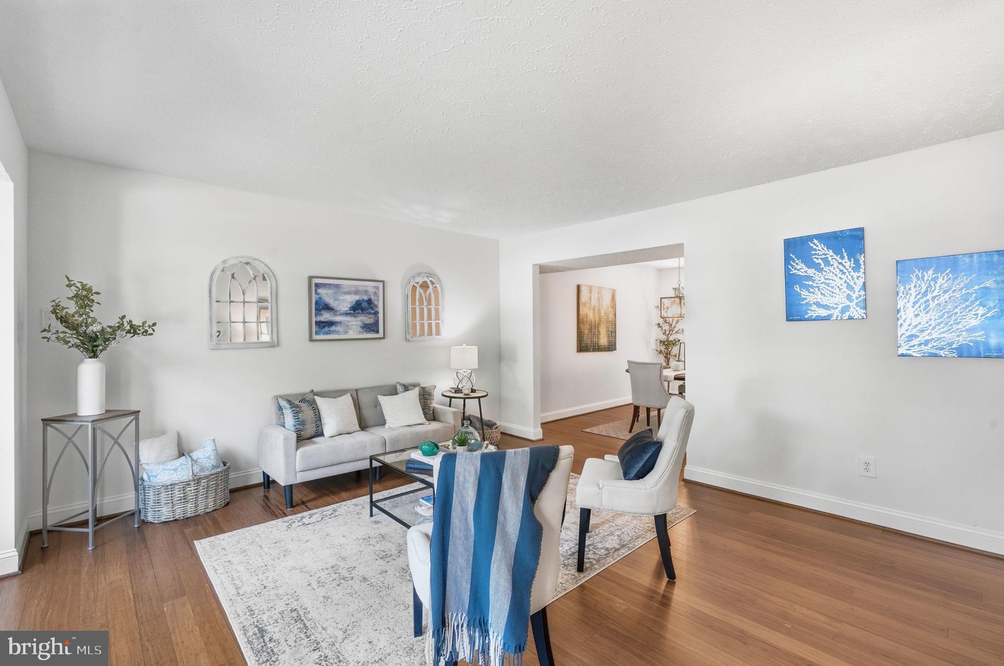 996 Headwater Road Annapolis, MD 21403 - Photo 7 of 59 Bright and airy living space awaits.