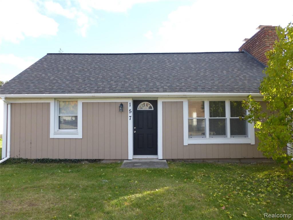 157 West Drahner Road Oxford, MI 48371 - Photo 1 of 21