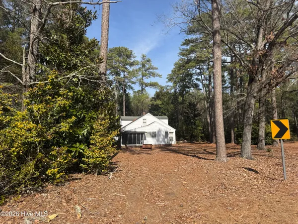 $200,000 | 154 Sunset Park Road, Bladenboro, NC 28320