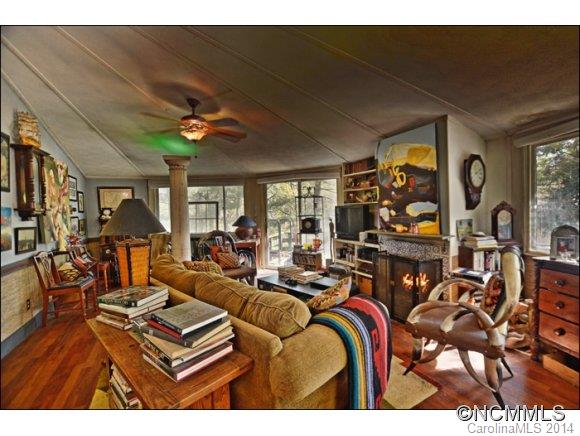 826 Town Mountain Road Asheville, NC 28804 - Photo 5 of 12