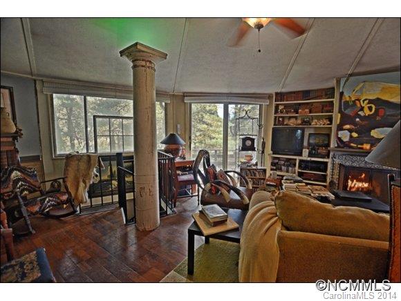 826 Town Mountain Road Asheville, NC 28804 - Photo 7 of 12