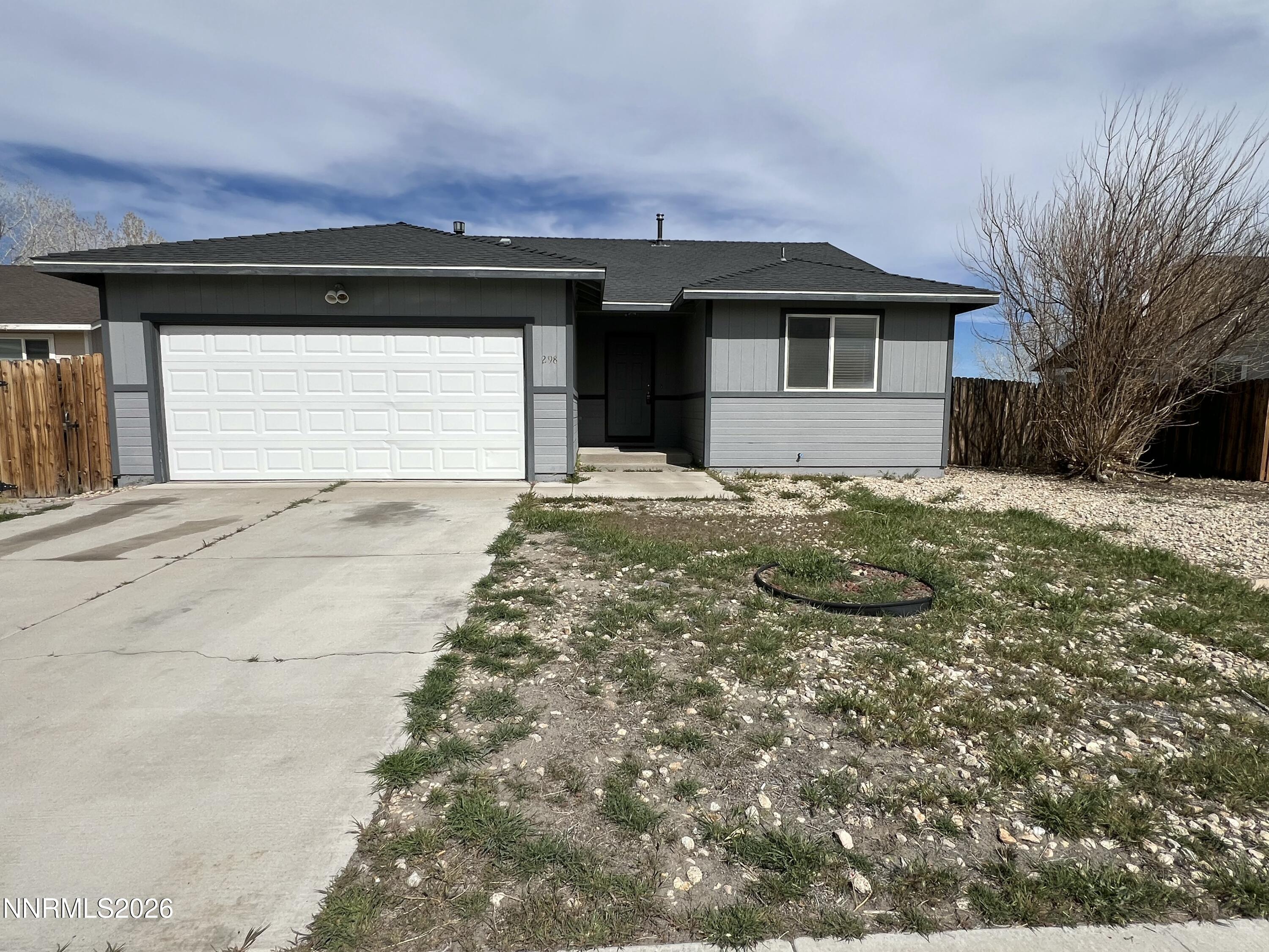 298 Emigrant Way Fernley, NV 89408 - Photo 1 of 15 IMG_4537 2
