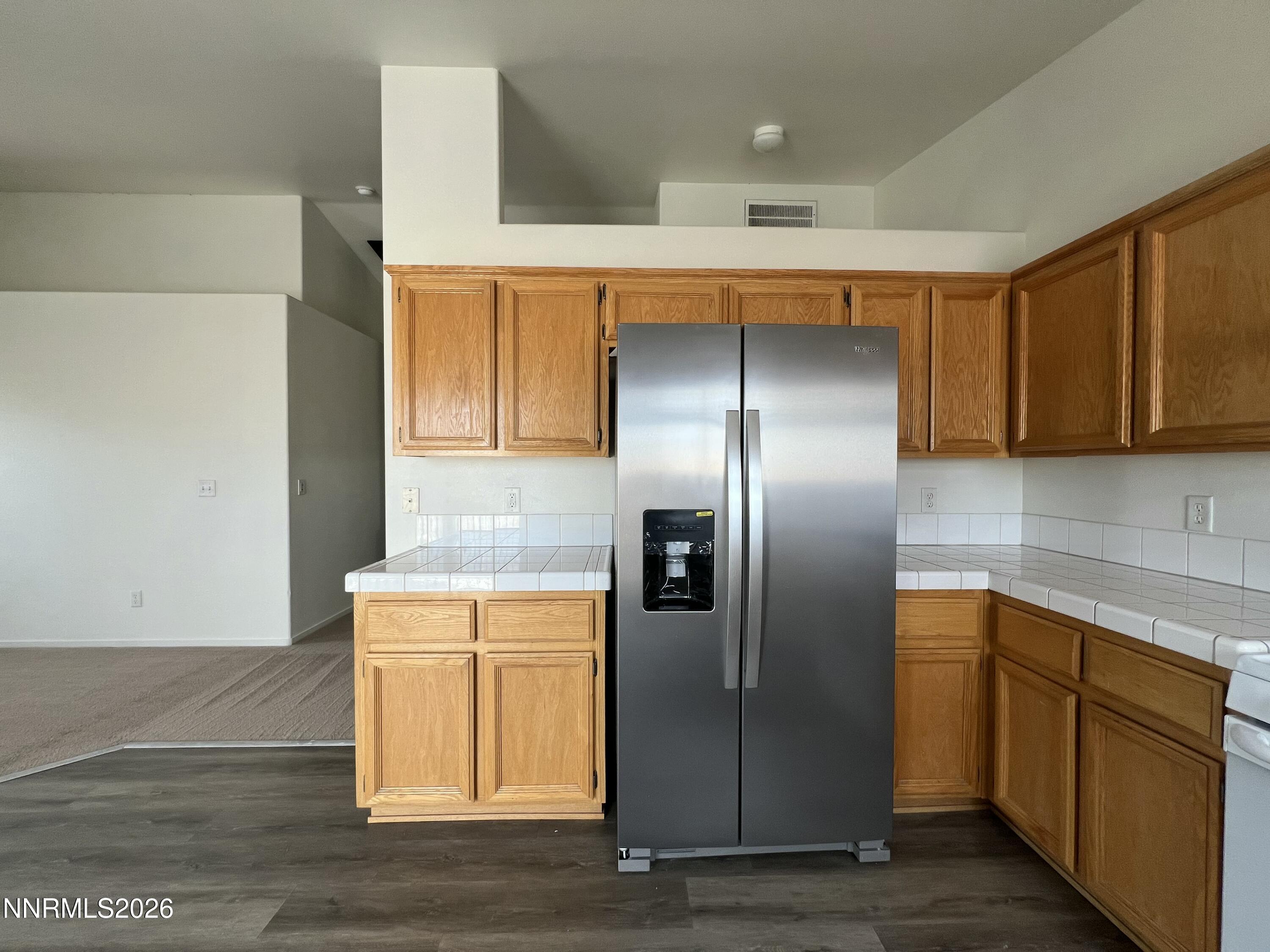 298 Emigrant Way Fernley, NV 89408 - Photo 6 of 15 IMG_4547 2