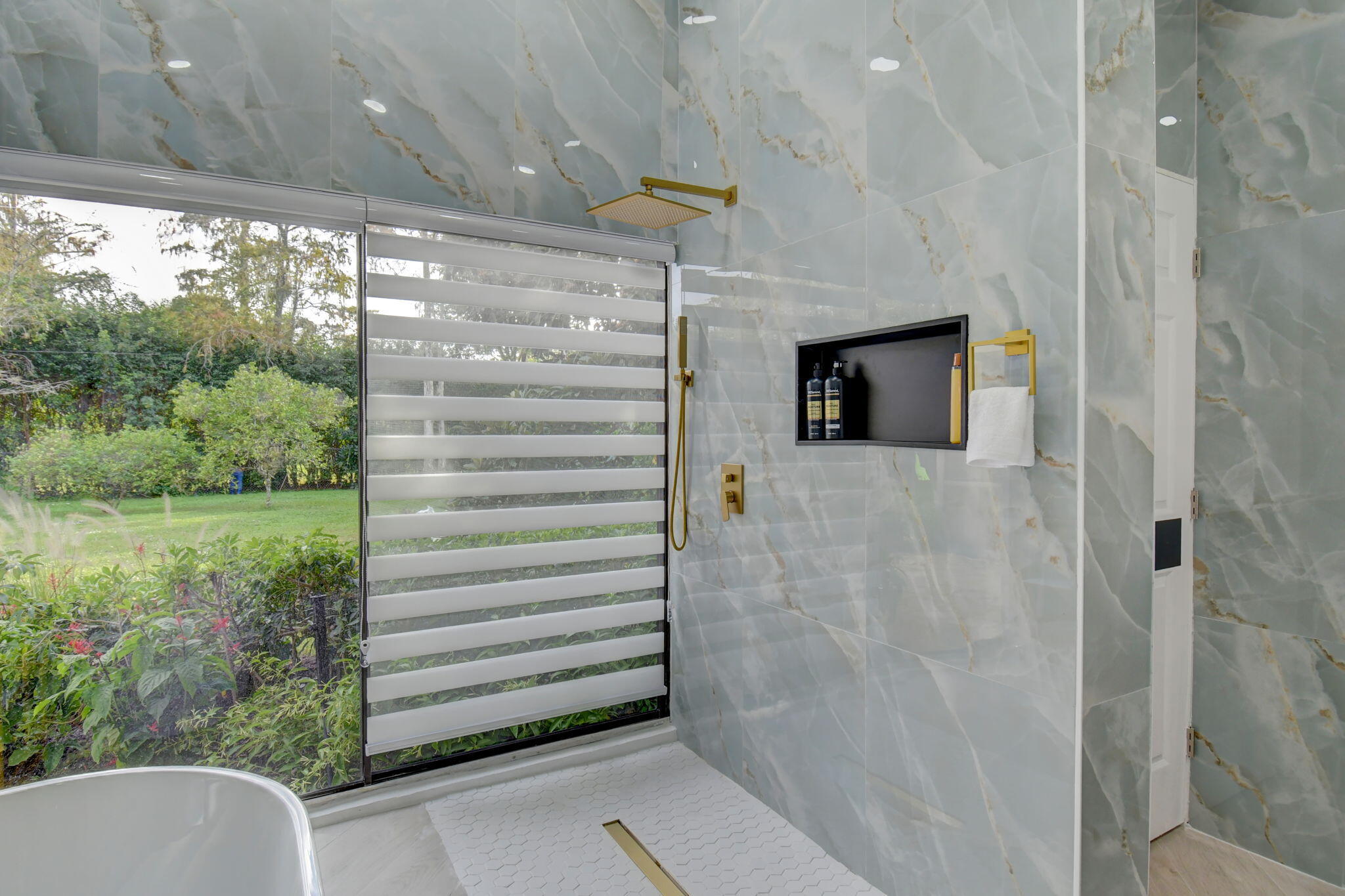 13302 Doubletree Circle Wellington, FL 33414 - Photo 37 of 82 60-web-or-mls-500_2046_47_48_49_50