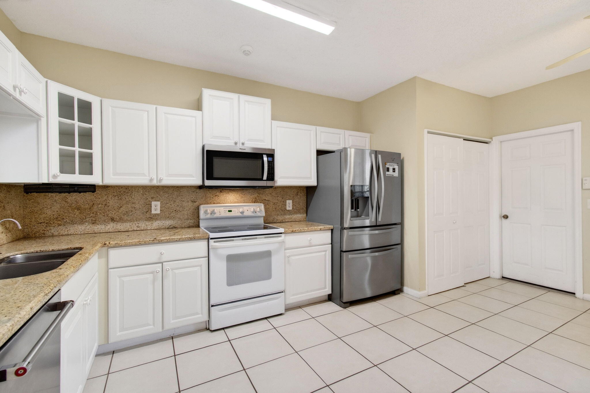 8289 Vía Serena Boca Raton, FL 33433 - Photo 18 of 84 28-web-or-mls-DSC_1719