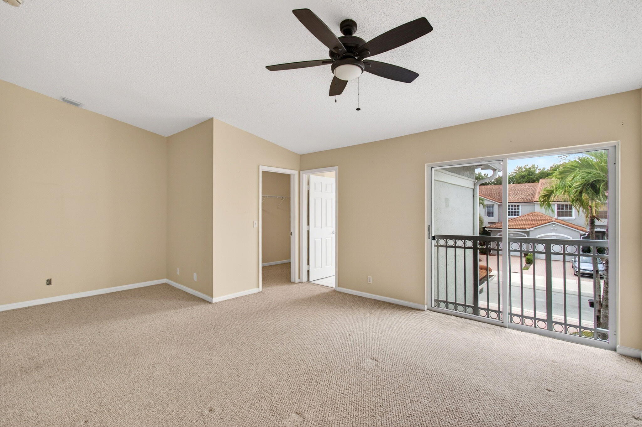 8289 Vía Serena Boca Raton, FL 33433 - Photo 29 of 84 39-web-or-mls-DSC_1789