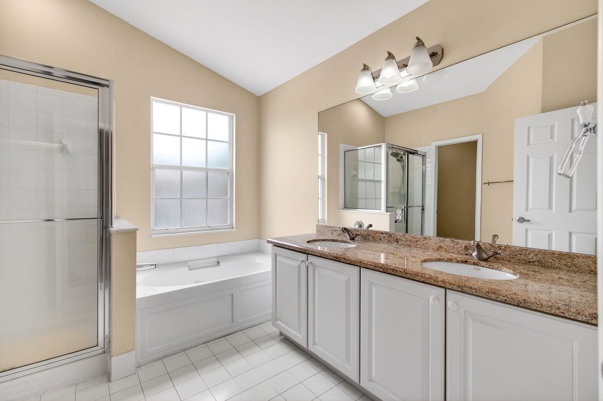 8289 Vía Serena Boca Raton, FL 33433 - Photo 35 of 84 45-web-or-mls-DSC_1834