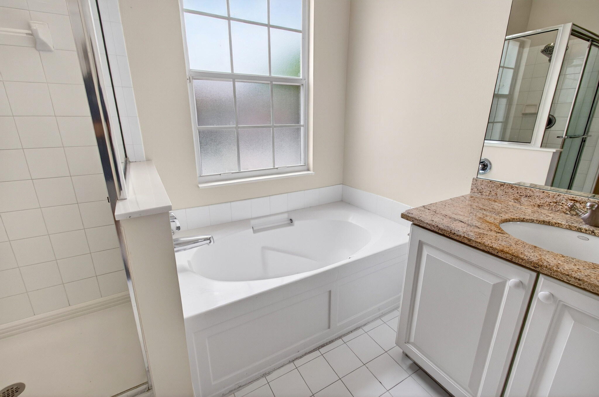 8289 Vía Serena Boca Raton, FL 33433 - Photo 38 of 84 48-web-or-mls-DSC_1856