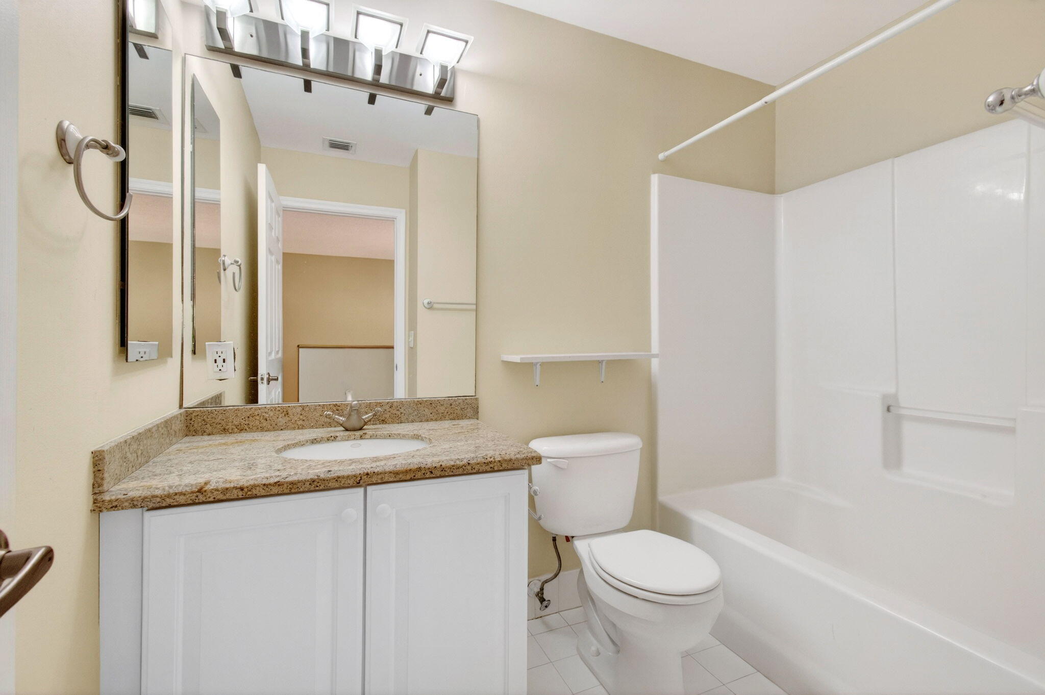 8289 Vía Serena Boca Raton, FL 33433 - Photo 53 of 84 63-web-or-mls-DSC_1944