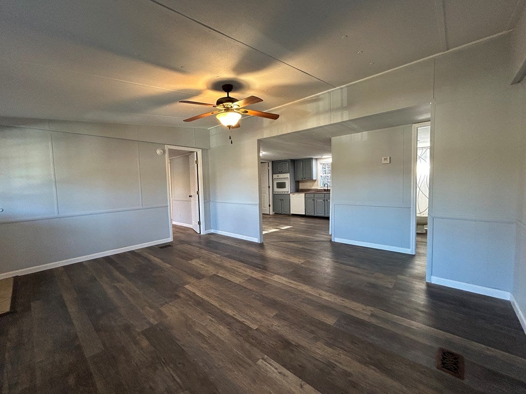524 Reed Street Damascus, VA 24236 - Photo 7 of 21 Gallery Image 7