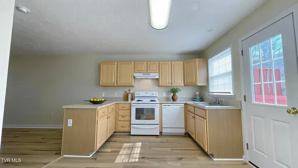 $1,600 | 801 Magnolia Extension, Unit 5, Johnson City, TN 37604