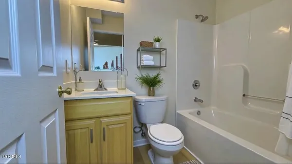 $1,600 | 801 Magnolia Extension, Unit 5, Johnson City, TN 37604