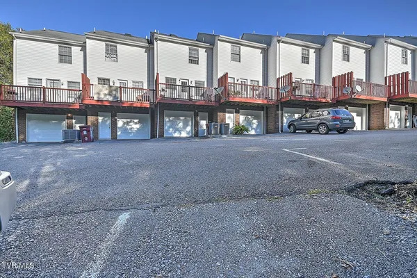 $1,600 | 801 Magnolia Extension, Unit 5, Johnson City, TN 37604