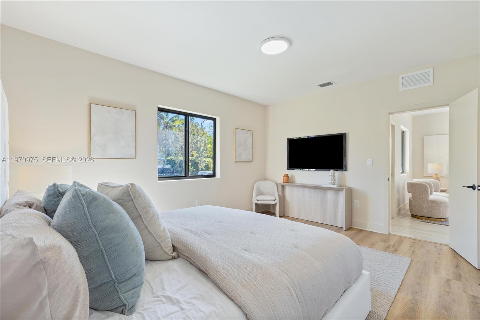 2385 Southwest 22nd Terrace Miami, FL 33145 - Photo 12 of 27