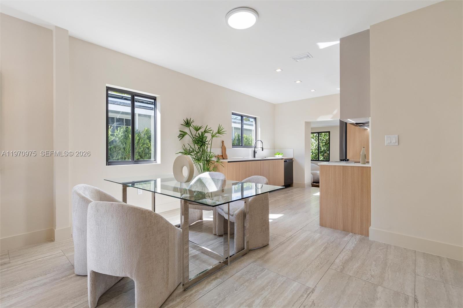 2385 Southwest 22nd Terrace Miami, FL 33145 - Photo 4 of 27