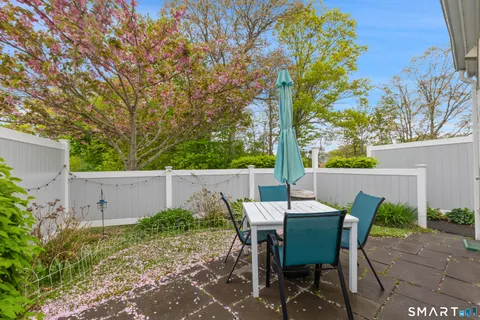 $499,999 | 92 Limewood Avenue, Unit C4, Branford, CT 06405
