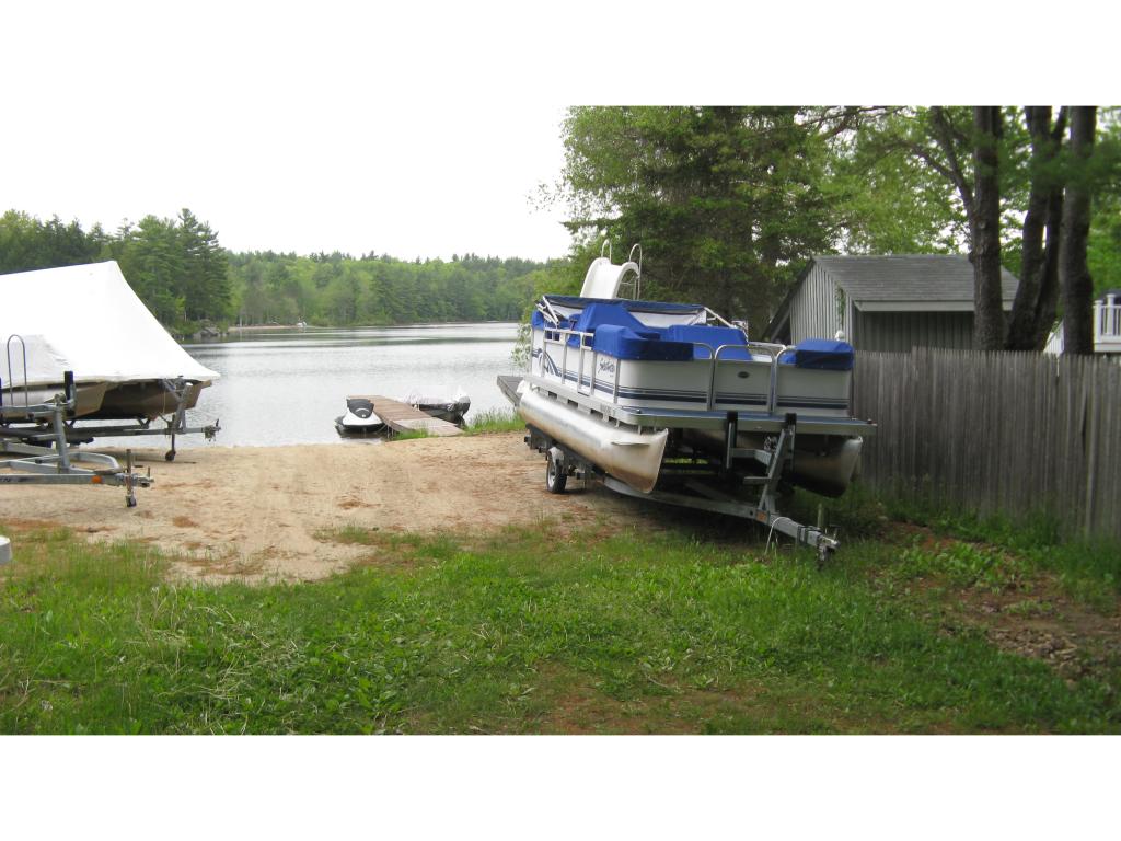 14 Hollywood Beach Road Alton, NH 03809 - Photo 2 of 24