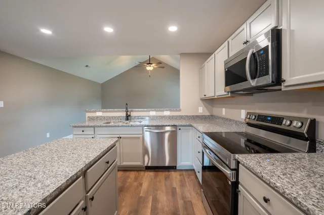 $309,900 | 7305 Anne Marie Way, Unit 48, Knoxville, TN 37921