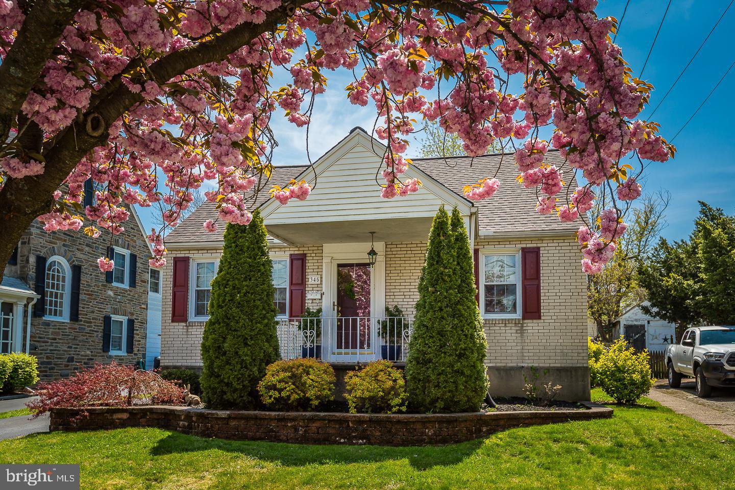 345 Strathmore Road Havertown, PA 19083 - Photo 1 of 37