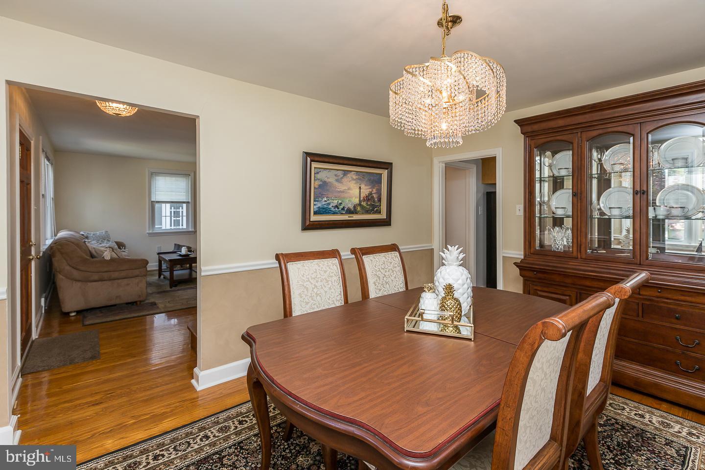 345 Strathmore Road Havertown, PA 19083 - Photo 11 of 37