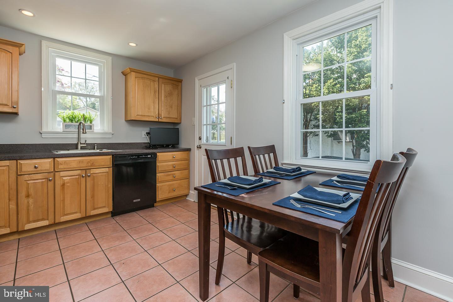 345 Strathmore Road Havertown, PA 19083 - Photo 16 of 37