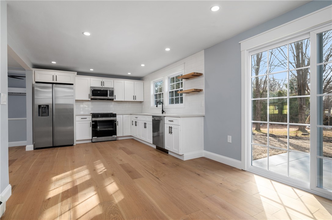 3 Cider Lane Smithfield, RI 02828 - Photo 7 of 37