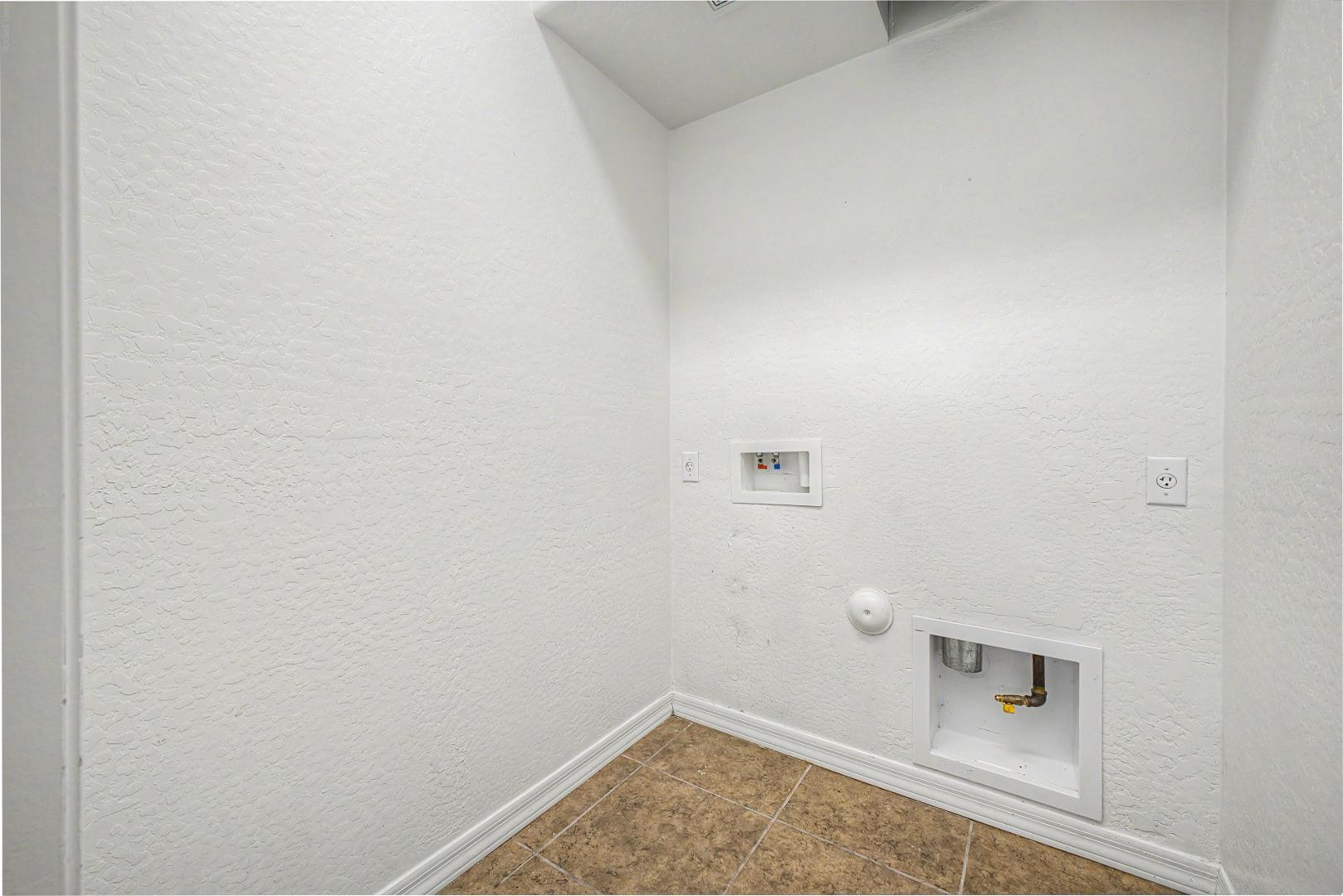 18436 West Nambe Street Goodyear, AZ 85338 - Photo 29 of 32 Photo #29