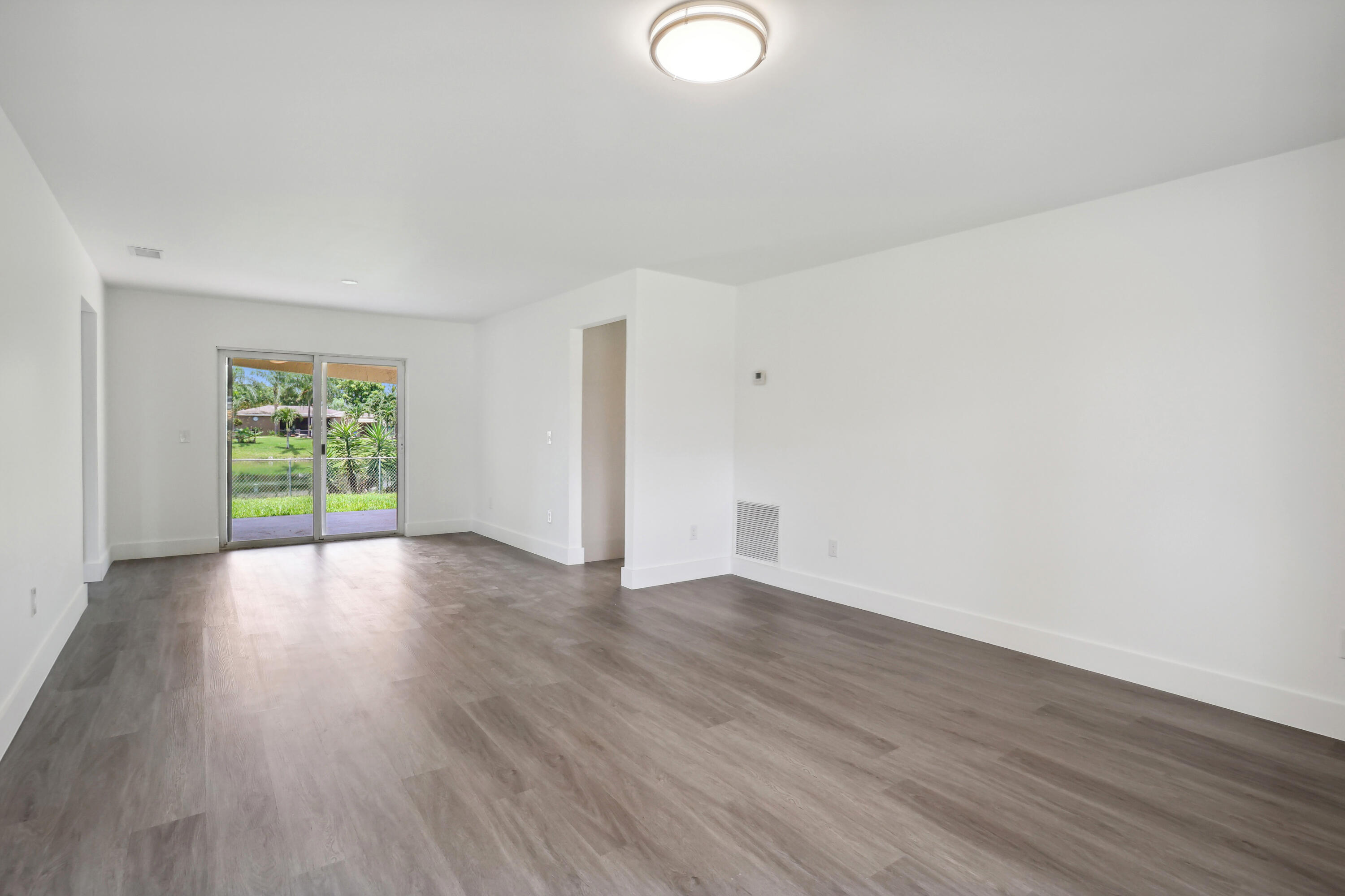10855 Eureka Street Boca Raton, FL 33428 - Photo 5 of 18 Family Room