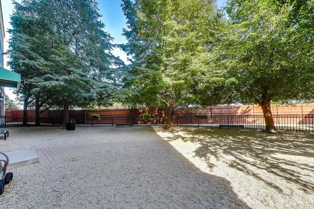 $545,000 | 1717 South Prairie Avenue, Unit 1910, Chicago, IL 60616