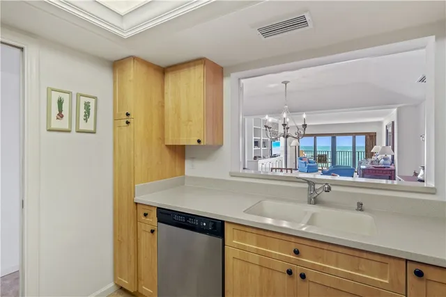 $9,500 | 2636 Ocean Drive, Unit 404, Vero Beach, FL 32963