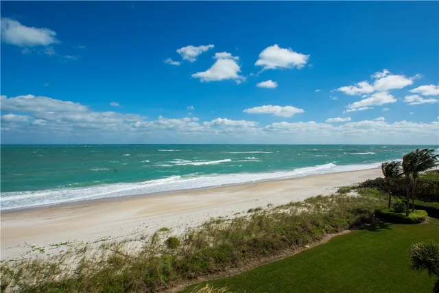 $9,500 | 2636 Ocean Drive, Unit 404, Vero Beach, FL 32963