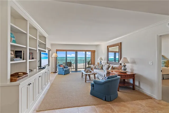 $9,500 | 2636 Ocean Drive, Unit 404, Vero Beach, FL 32963