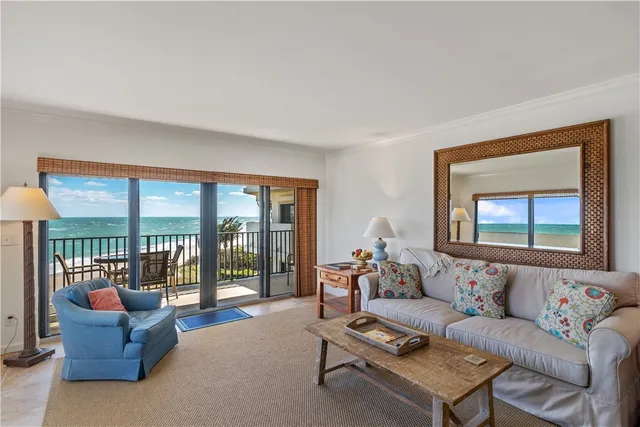 $9,500 | 2636 Ocean Drive, Unit 404, Vero Beach, FL 32963