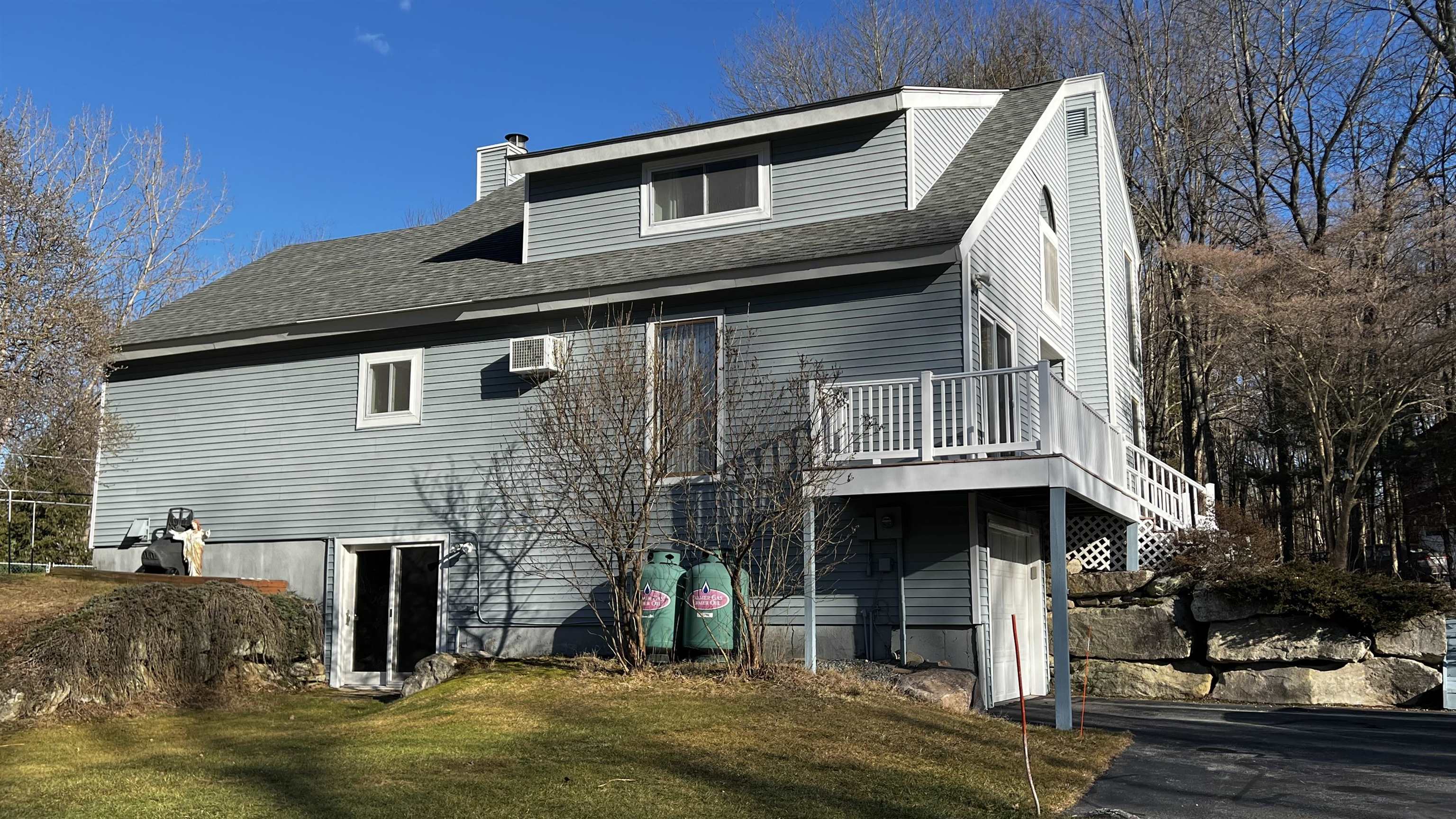 47 Lancaster Farm Road Salem, NH 03079 - Photo 4 of 8