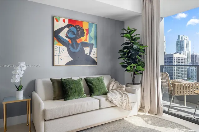 $4,500 | 159 Northeast 6th Street, Unit 2414, Miami, FL 33132