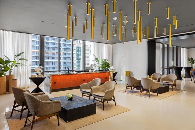 $4,500 | 159 Northeast 6th Street, Unit 2414, Miami, FL 33132