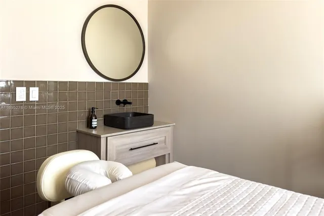 $4,500 | 159 Northeast 6th Street, Unit 2414, Miami, FL 33132