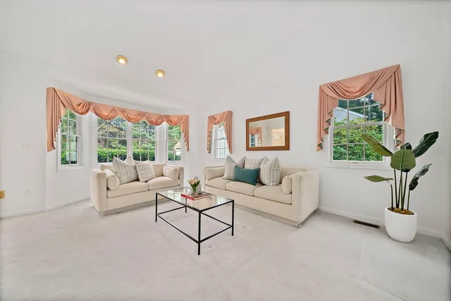 $629,000 | 132 Cannon Forge Drive, Unit 132, Foxboro, MA 02035