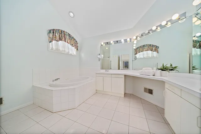 $629,000 | 132 Cannon Forge Drive, Unit 132, Foxboro, MA 02035