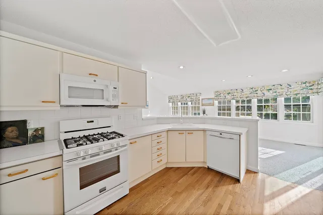 $629,000 | 132 Cannon Forge Drive, Unit 132, Foxboro, MA 02035