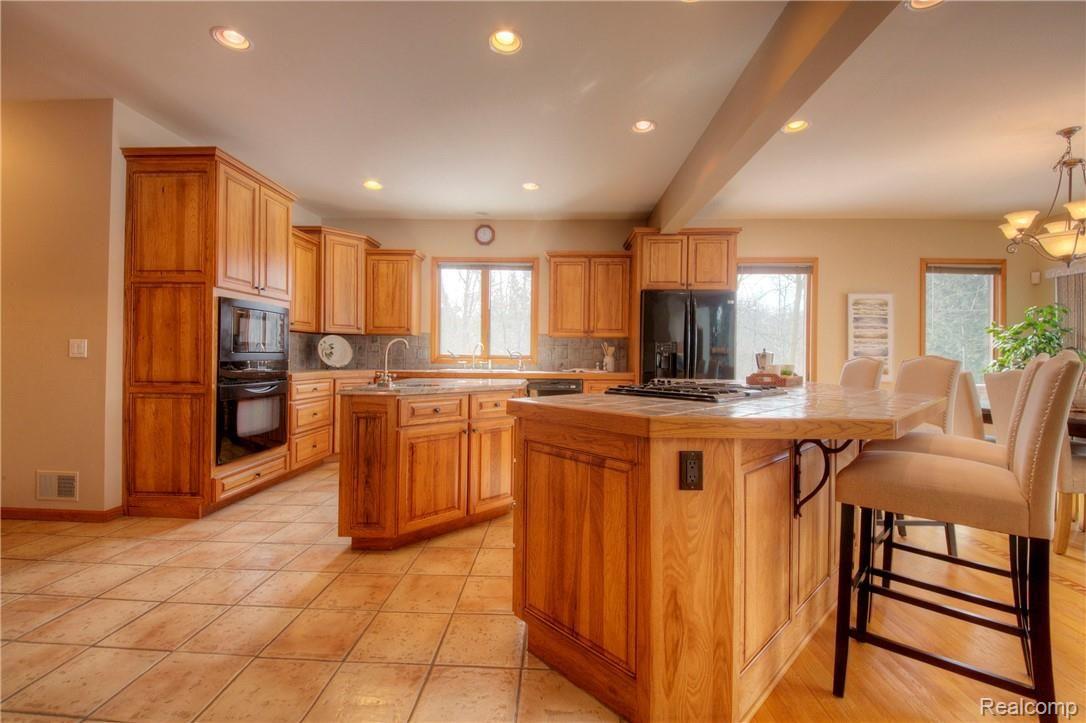 350 Highland Road Chelsea, MI 48118 - Photo 17 of 89 930A1892_3_4.jpg