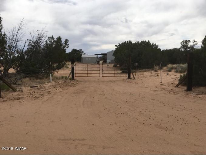 112 Witch Well Road St. Johns, AZ 85936 - Photo 13 of 38