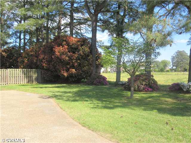 251 Mariners Point Road Hudgins, VA 23076 - Photo 7 of 12 Exterior Front - Lovely property all around!