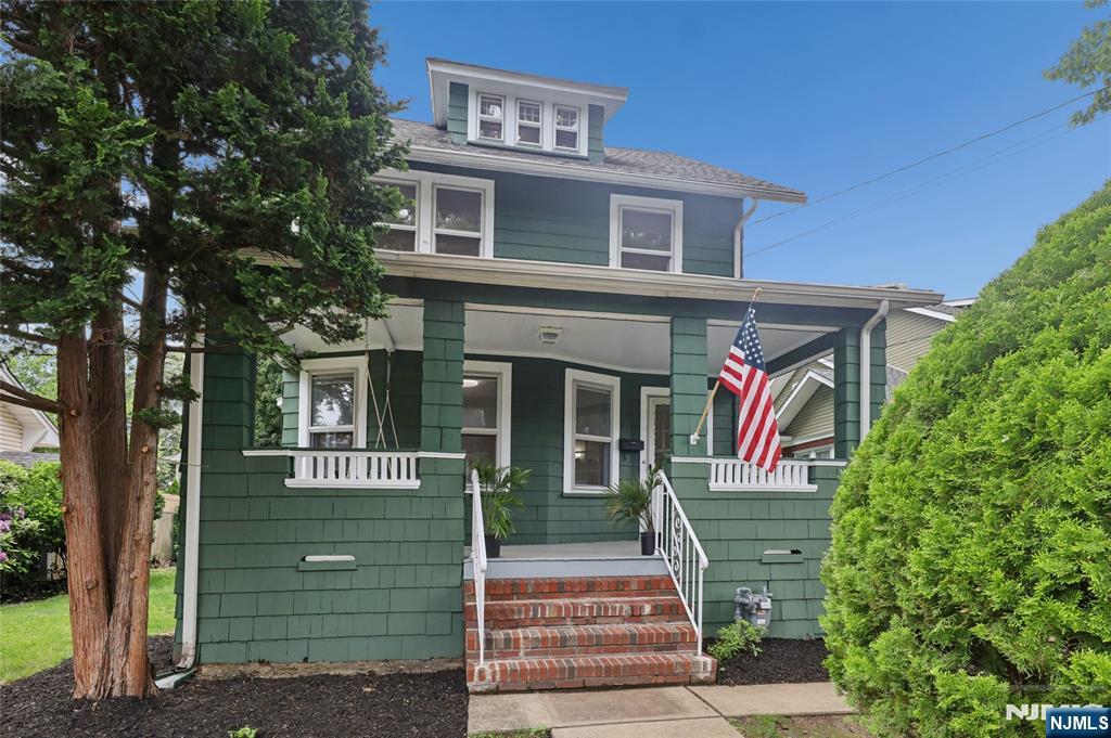 42 Walnut Street Rutherford, NJ 07070 - Photo 3 of 39
