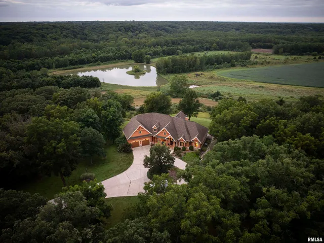 $2,600,000 | 0 East 1450 Road, Dahinda, IL 61428